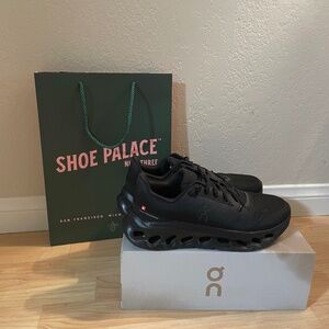 ON CLOUDTILT Shoes size 9